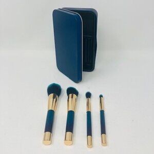 Makeup Travel Brush Set w Travel Tin-  4 essential Makeup  brushes NEW in Box
